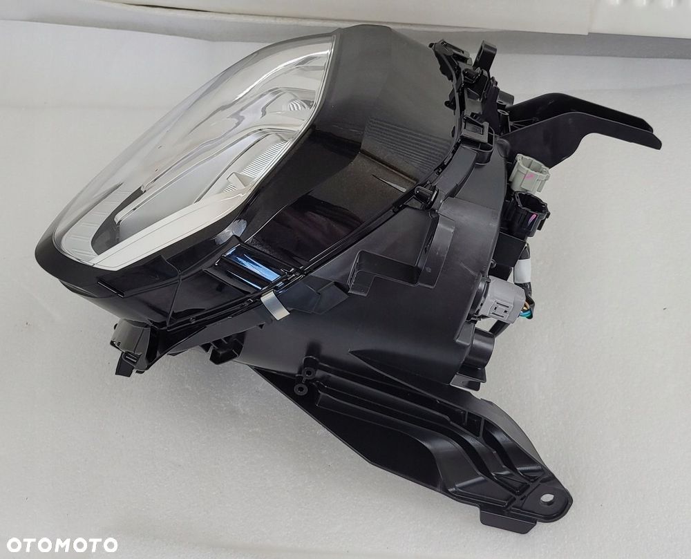 LAMPA PRAWA PRZÓD MITSUBISHI OUTLANDER IV SOCZEWKA 2021- 26010WC20P W5244 - 6