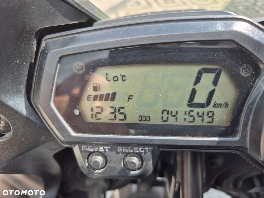 Yamaha FZ - 24