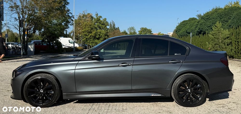 BMW Seria 3 - 16