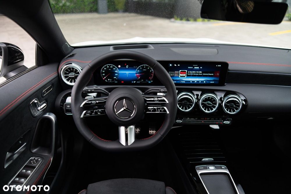 Mercedes-Benz CLA - 21
