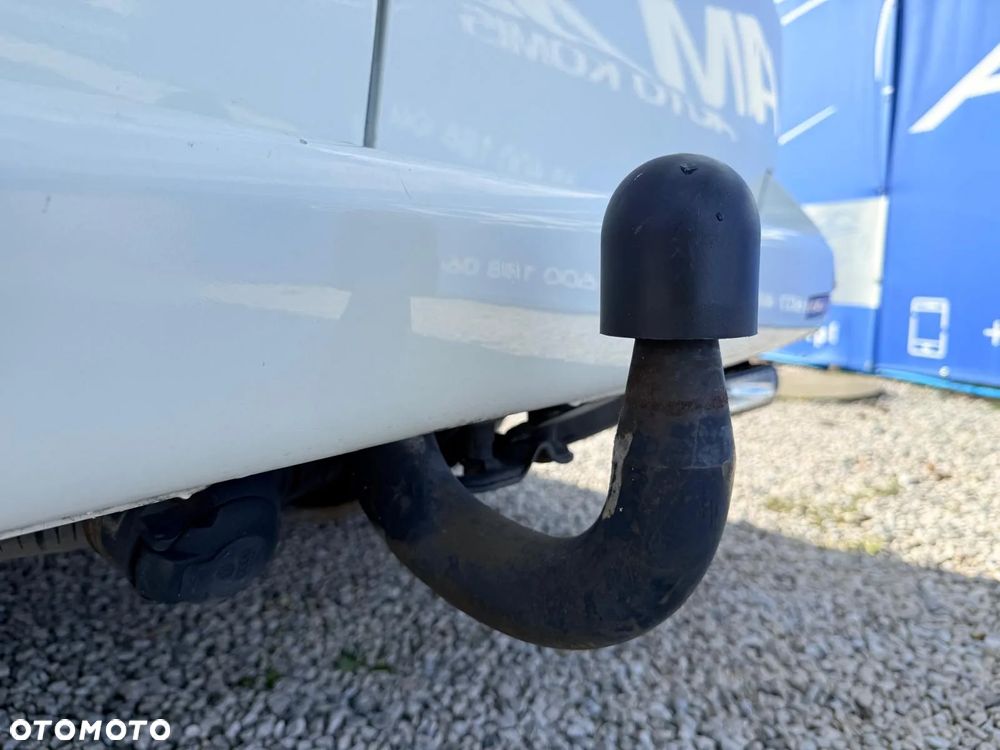 Volkswagen Caravelle - 30