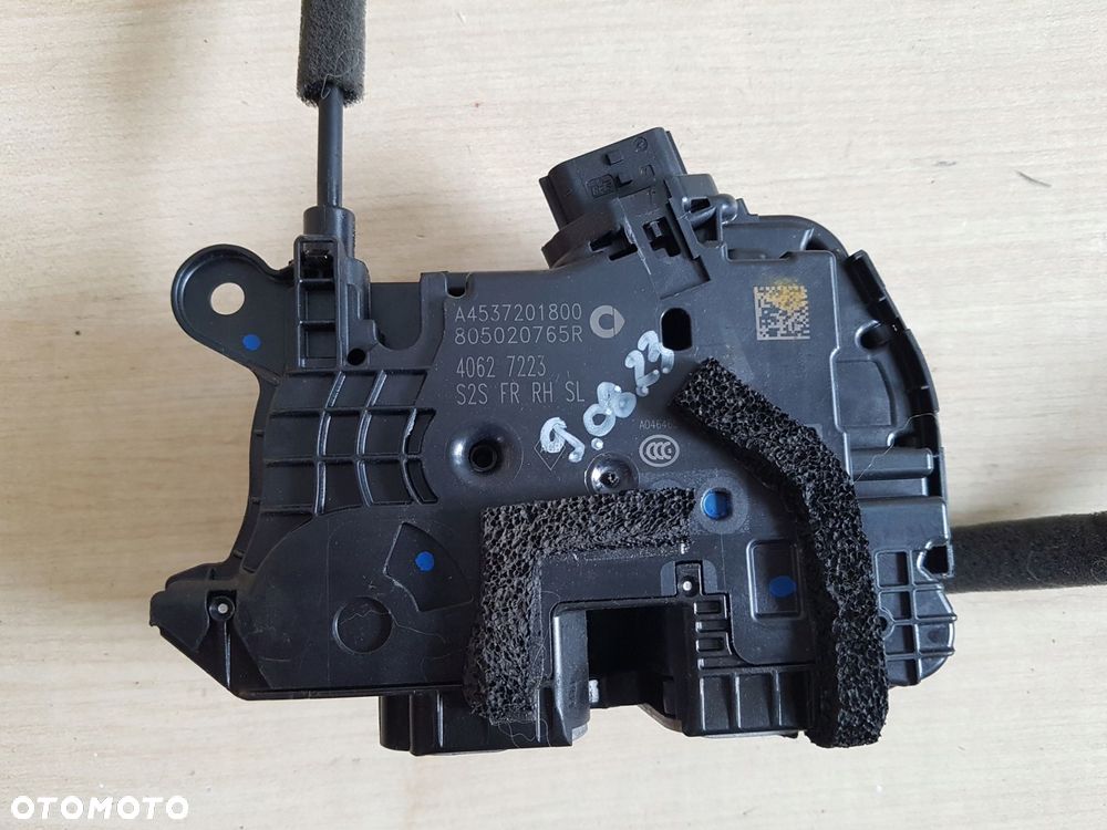 smart fortwo lewy zamek drzwi a4537201800 - 1