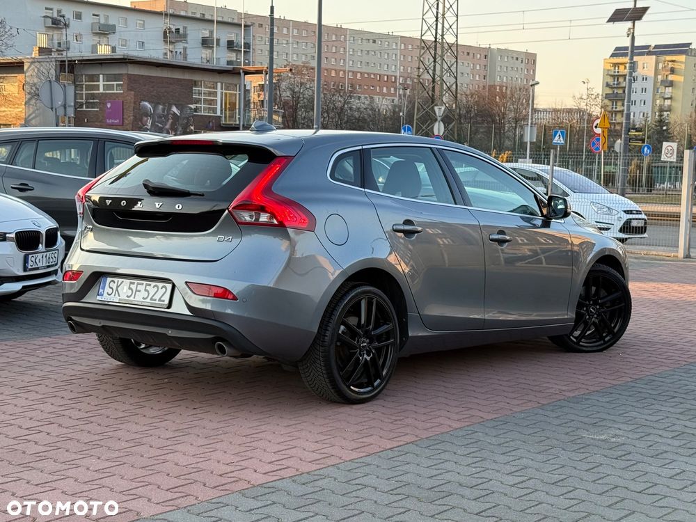 Volvo V40 D4 Drive-E Momentum - 6