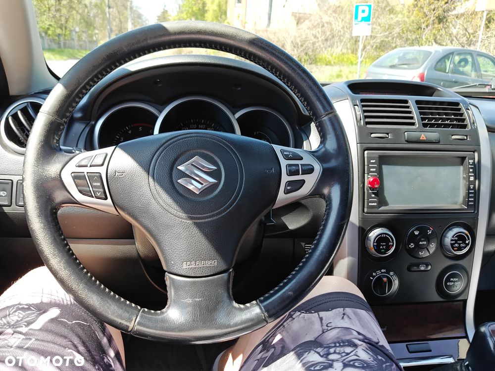 Suzuki Grand Vitara 1.9 DDiS Comfort + DPF - 22