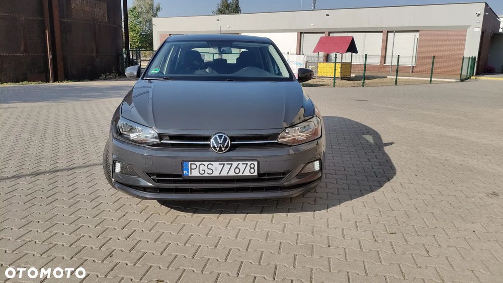 Volkswagen Polo - 2
