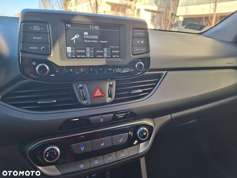 Hyundai i30 1.4 Classic + - 9