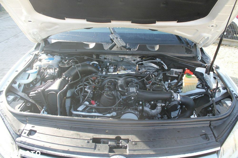 Volkswagen Touareg - 15