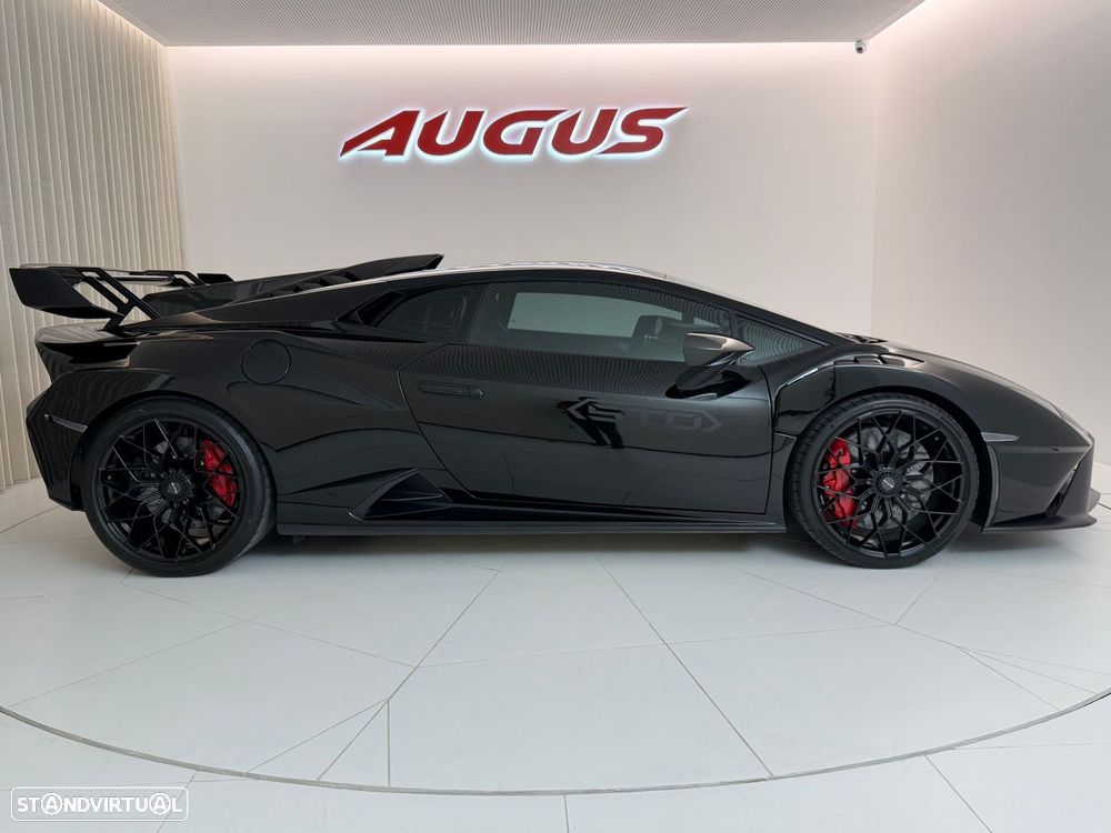 Lamborghini Huracán STO - 2