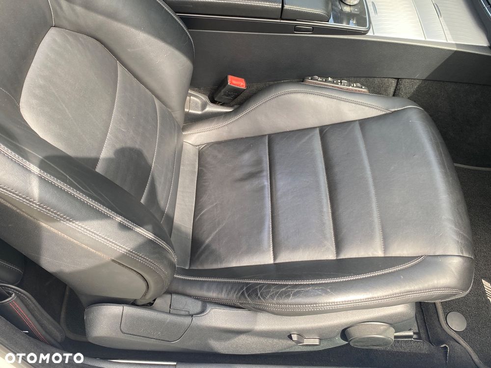 Mercedes-Benz Klasa E 250 7G-TRONIC - 9