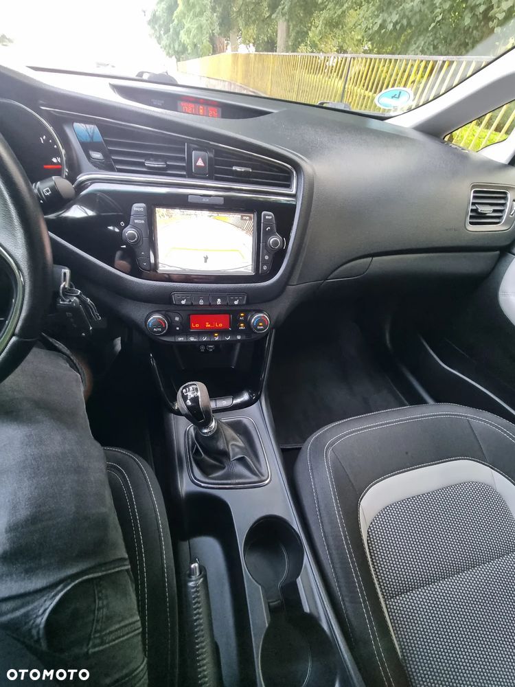 Kia Ceed 1.6 GDI Vision - 12