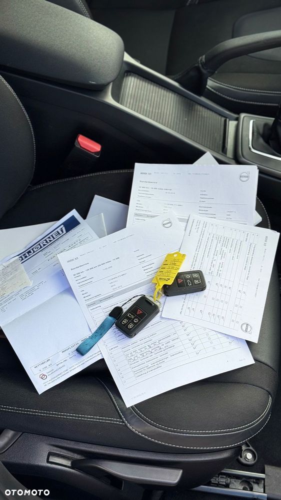 Volvo V40 D4 Inscription - 33