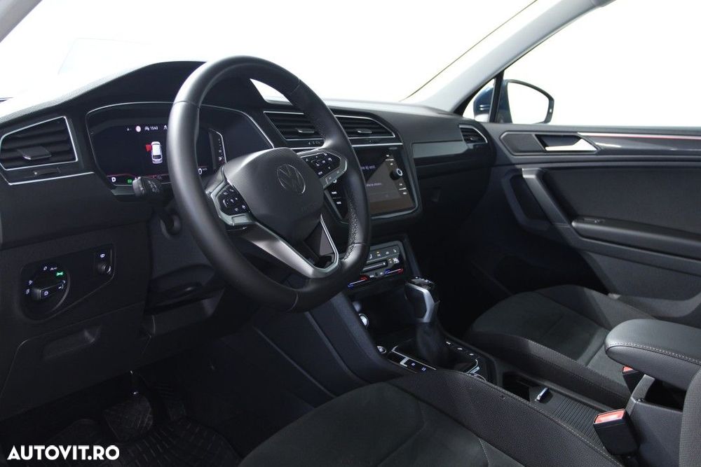 Volkswagen Tiguan - 9