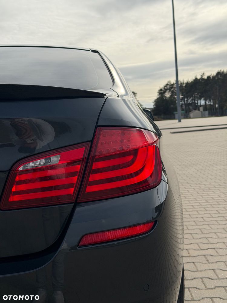 BMW Seria 5 525d - 19