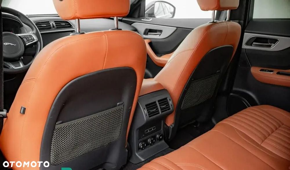 Jaguar F-Pace 2.0 i4P AWD 300 Sport - 24