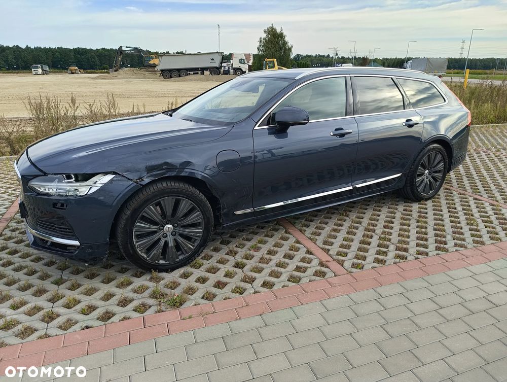 Volvo V90 T8 AWD Plug-In Hybrid Inscription - 4