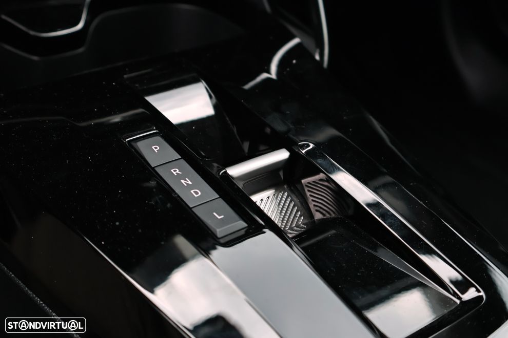 Citroën C3 1.2 Hybrid Max e-DSC6 - 8