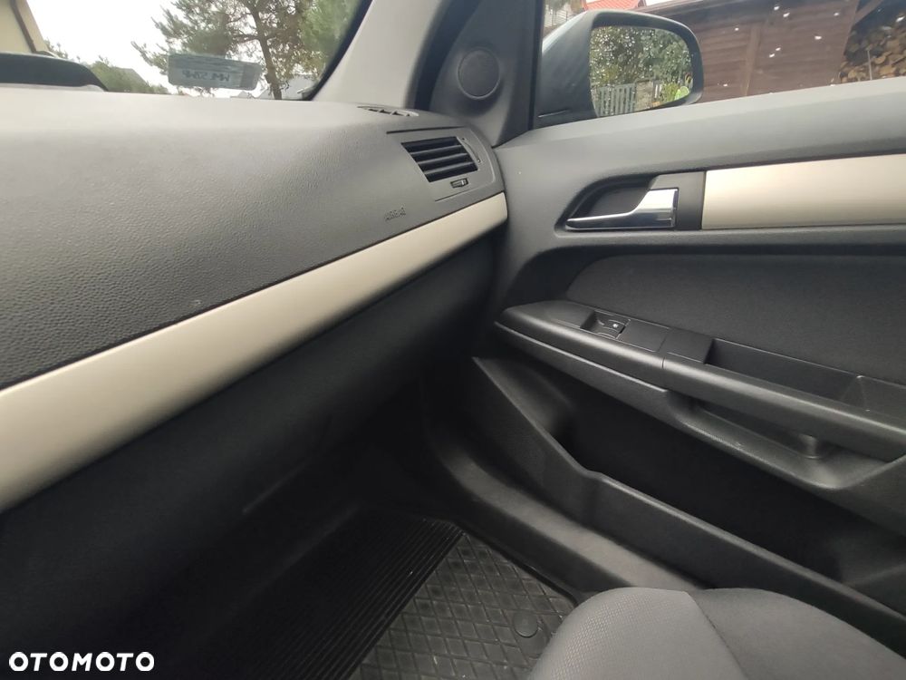 Opel Astra - 17