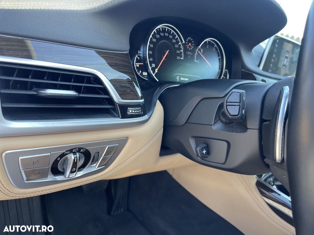 BMW Seria 7 740Ld xDrive - 13