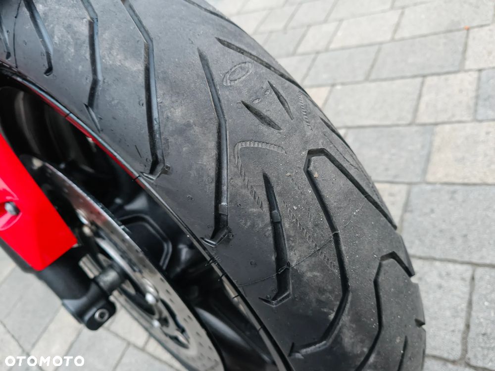 Yamaha FZ8 - 16