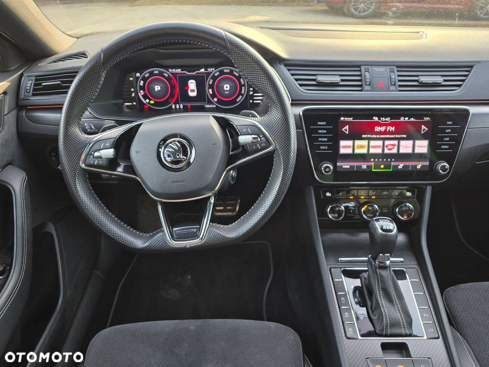 Skoda Superb 2.0 TDI SCR 4x4 Sportline DSG - 27
