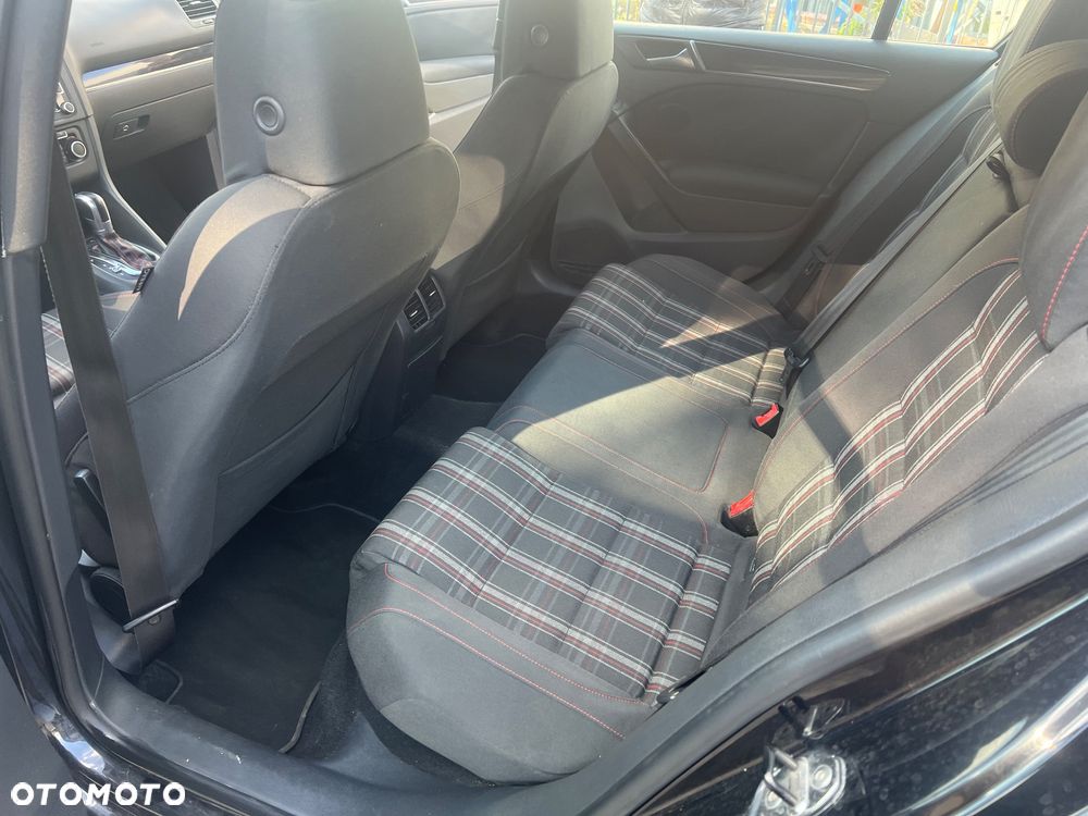 Volkswagen Golf VI 2.0 TSI GTI 35 DSG - 13