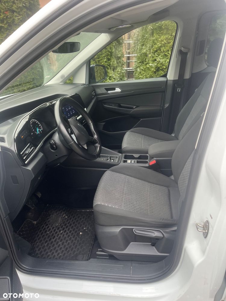 Ford Tourneo Connect Grand ver-grand-2-0-ecoblue-titanium - 15