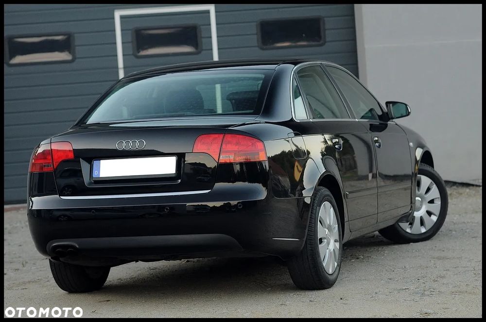 Audi A4 Limousine - 21