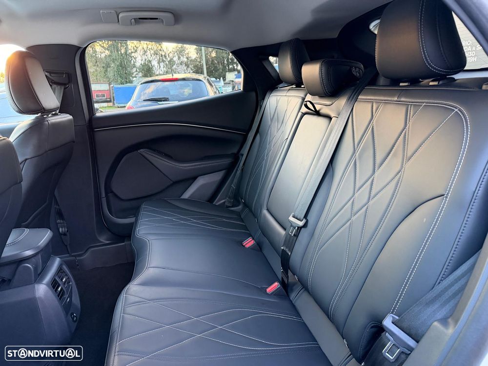 Ford Mustang Mach-E Standard - 35