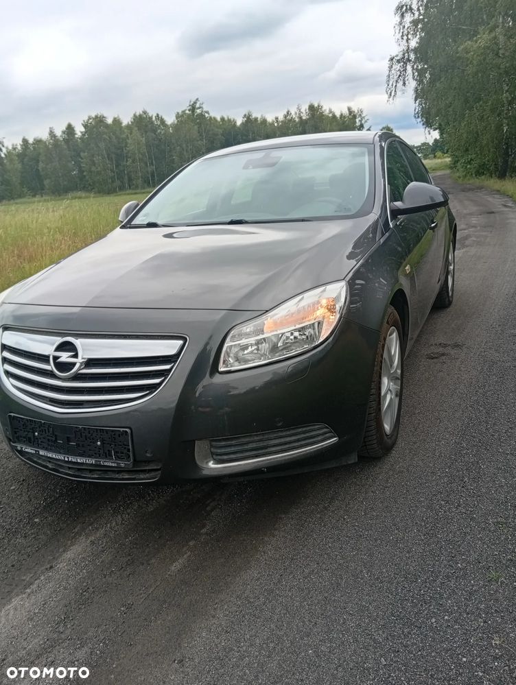 Opel Insignia 1.6 - 2