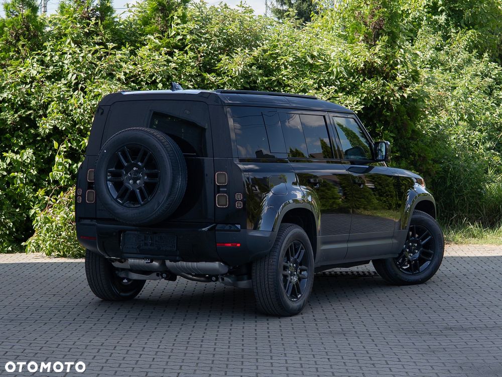 Land Rover Defender - 6