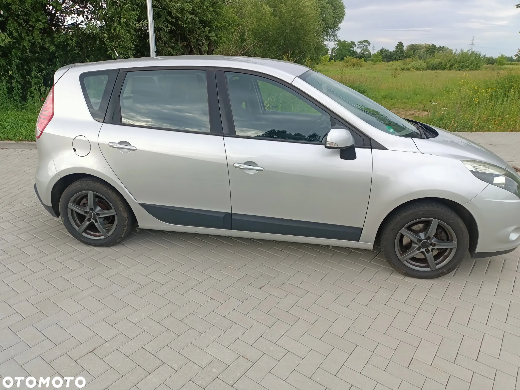 Renault Scenic 1.6 16V 110 Expression - 3