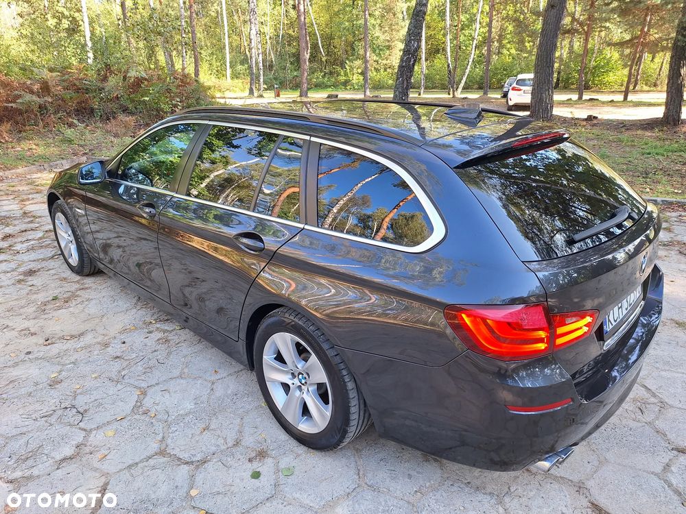 BMW Seria 5 520d Touring - 3