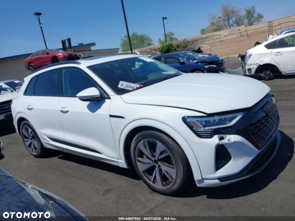 Audi Q8 e-tron - 5