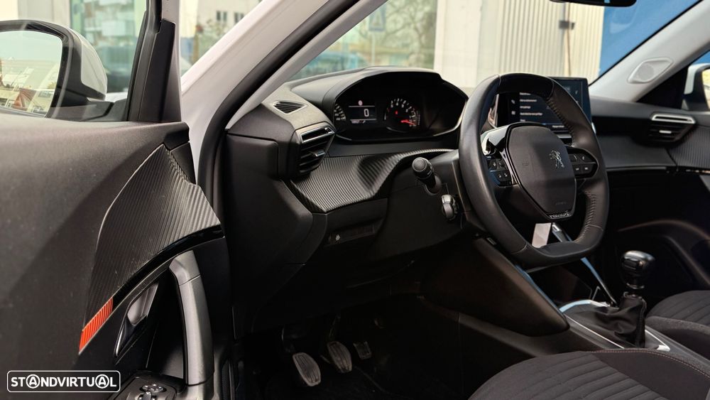 Peugeot 2008 1.5 BlueHDi Allure - 4