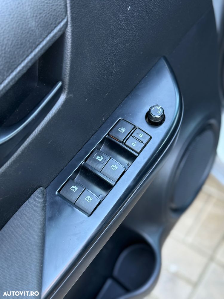 Toyota Hilux 4x4 Double Cab M/T Comfort - 16