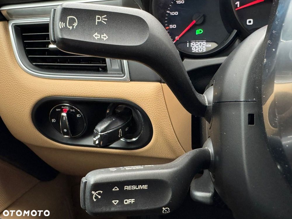 Porsche Macan - 19