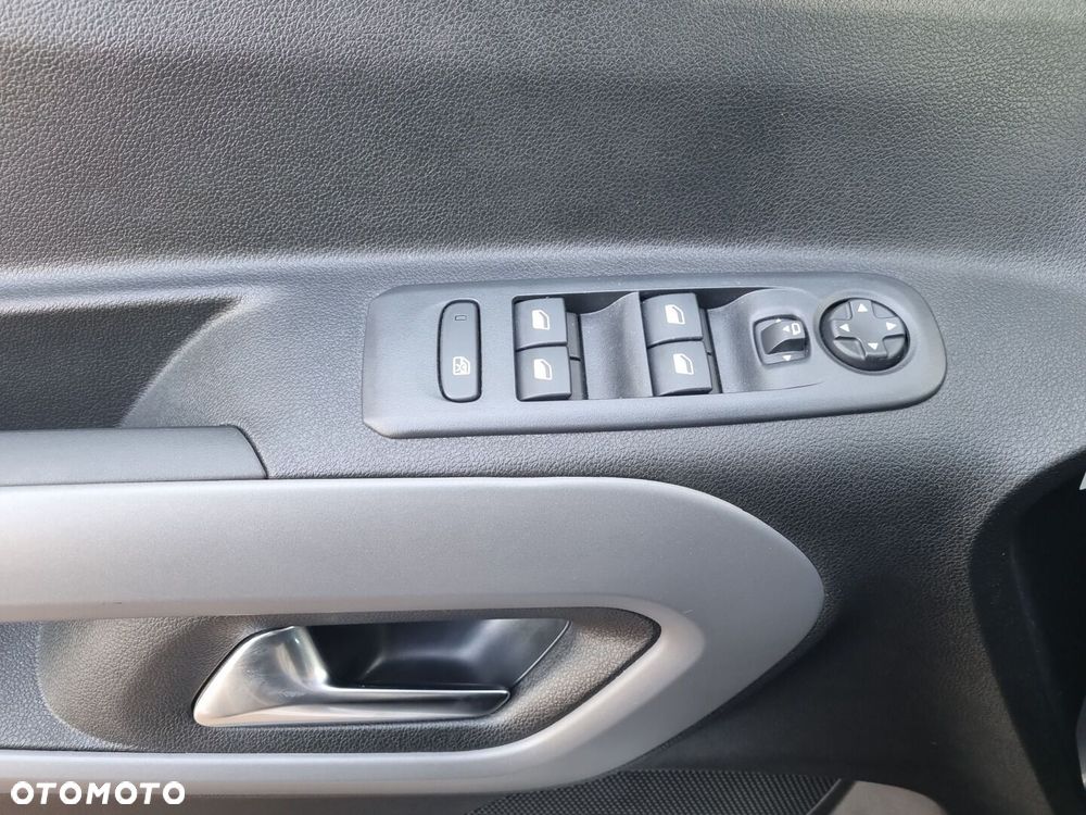 Toyota Proace City Verso 1.5 D-4D VIP - 26