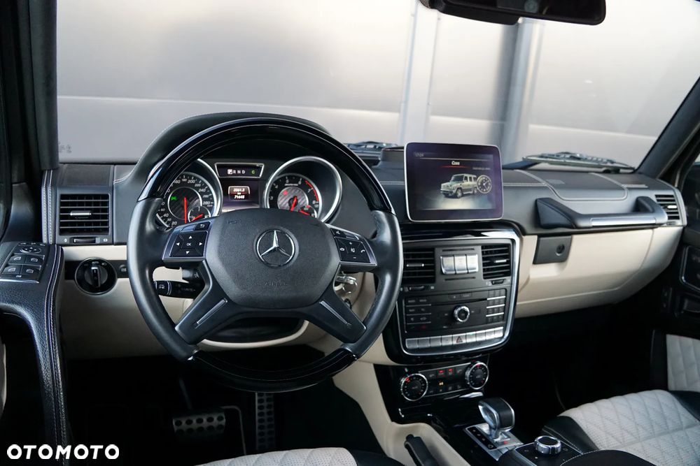 Mercedes-Benz Klasa G AMG 63 AMG SPEEDSHIFT 7G-TRONIC - 33