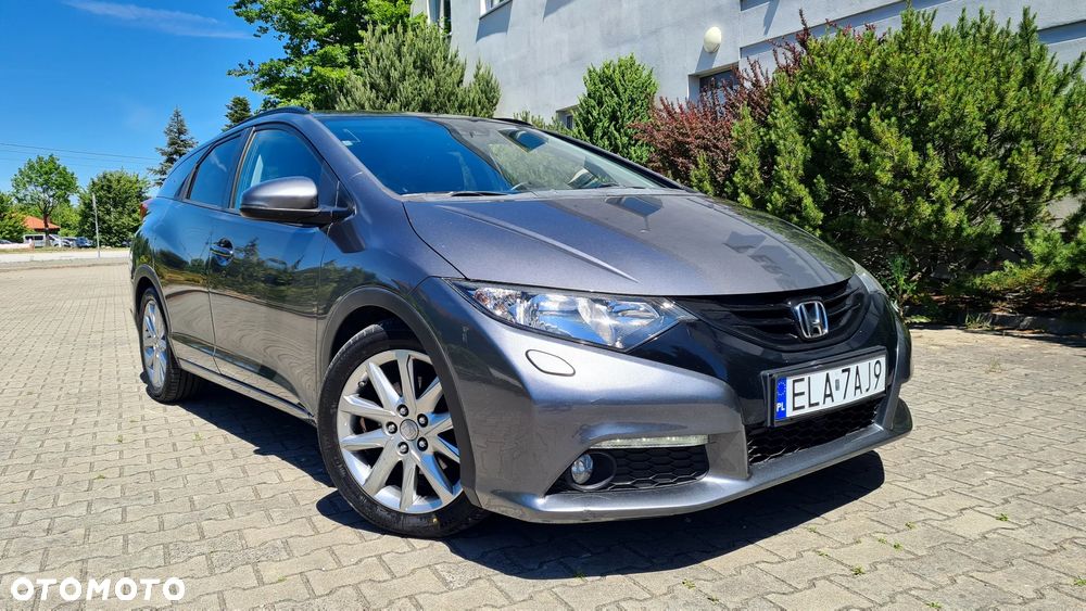 Honda Civic 1.8 Executive NAVI i-SHIFT - 1