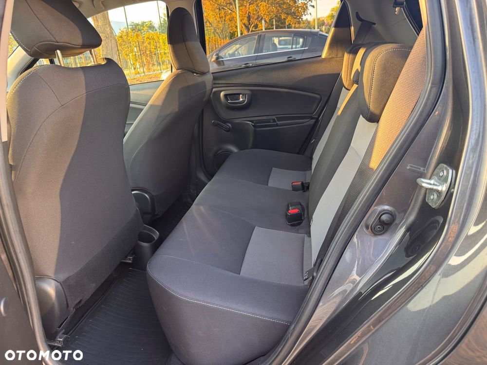 Toyota Yaris 1.5 Premium - 12