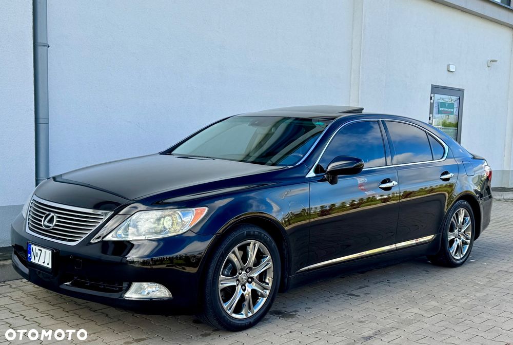 Lexus LS - 29