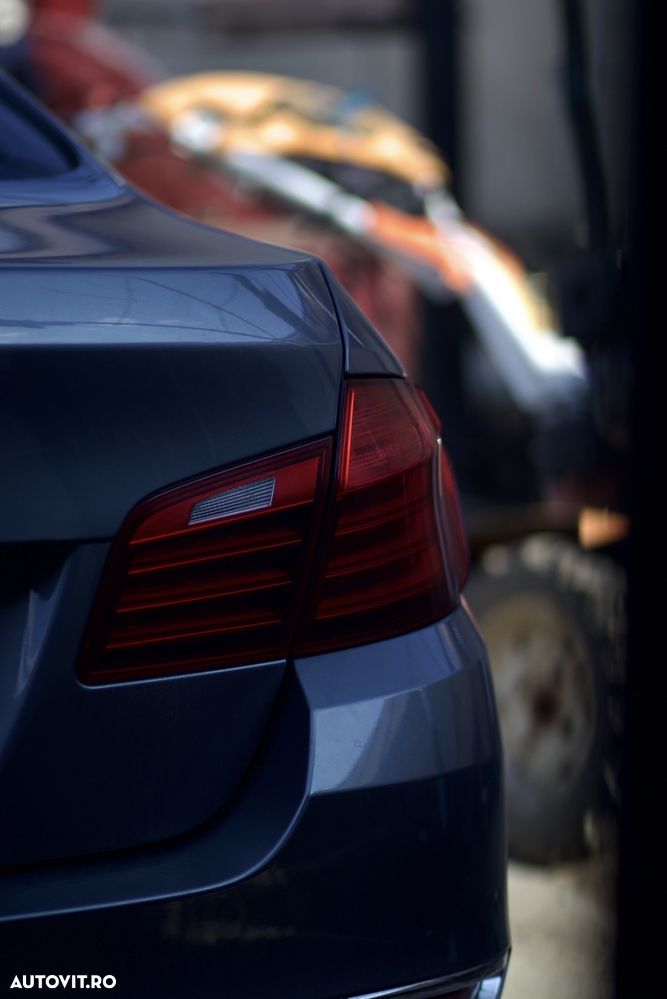 BMW Seria 5 525d xDrive AT - 5