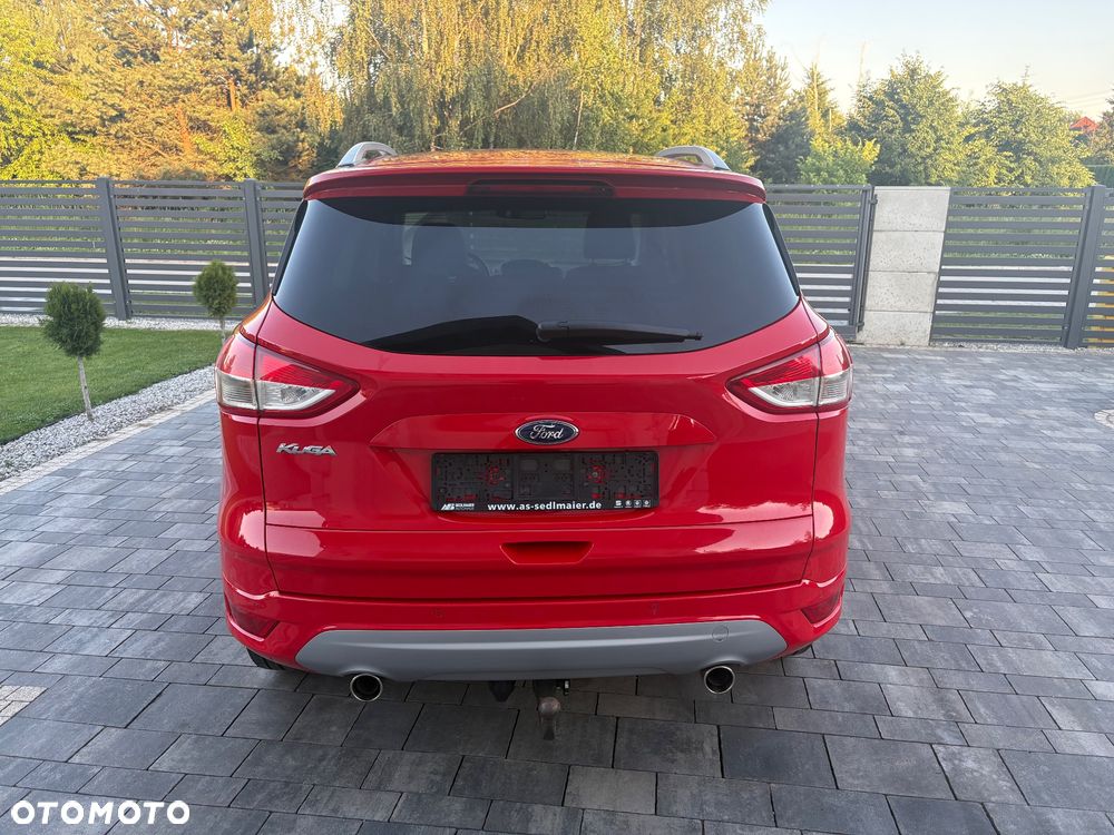 Ford Kuga 2.0 TDCi 2x4 Titanium - 5