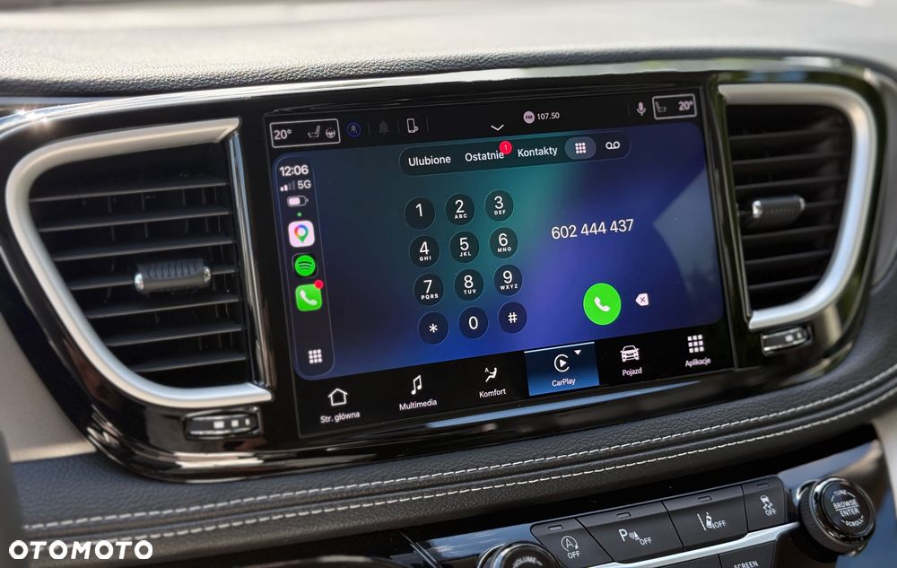Chrysler Pacifica - 17