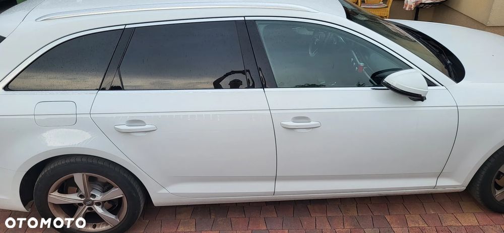 Audi A4 Avant 2.0 TDI S tronic - 3