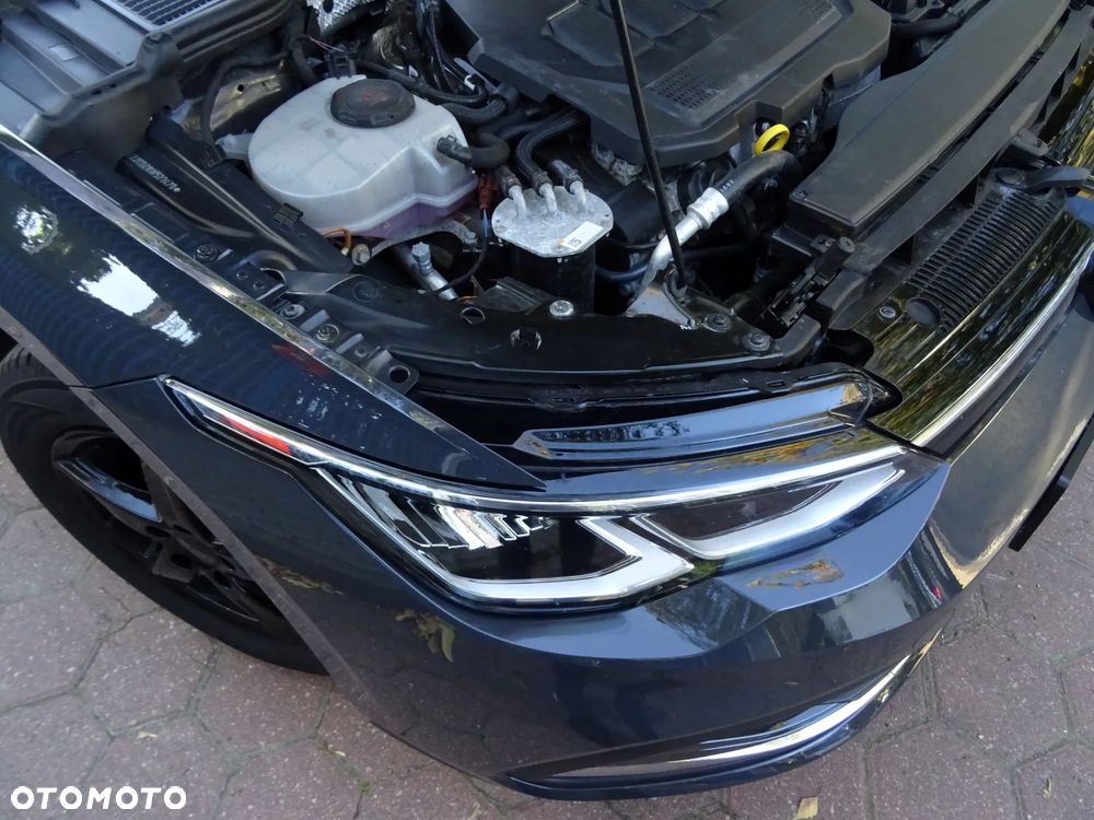 Volkswagen Golf VIII 2.0 TDI Life - 25