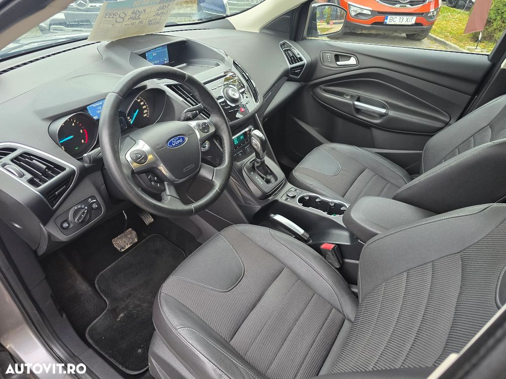 Ford Kuga 2.0 TDCi 4x4 Aut. Titanium - 9