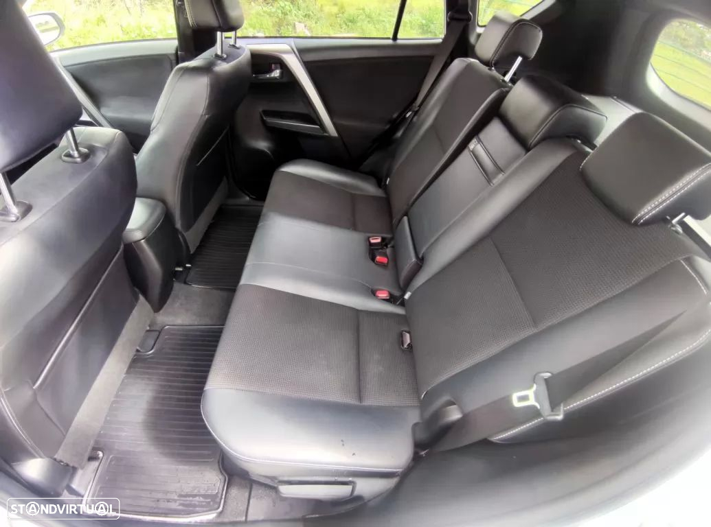 Toyota RAV4 2.5 HSD Comfort+P.Sport - 13