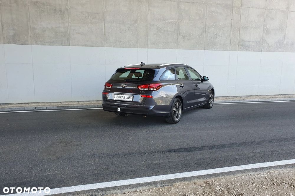 Hyundai i30 1.4 T-GDI DCT Premium - 3