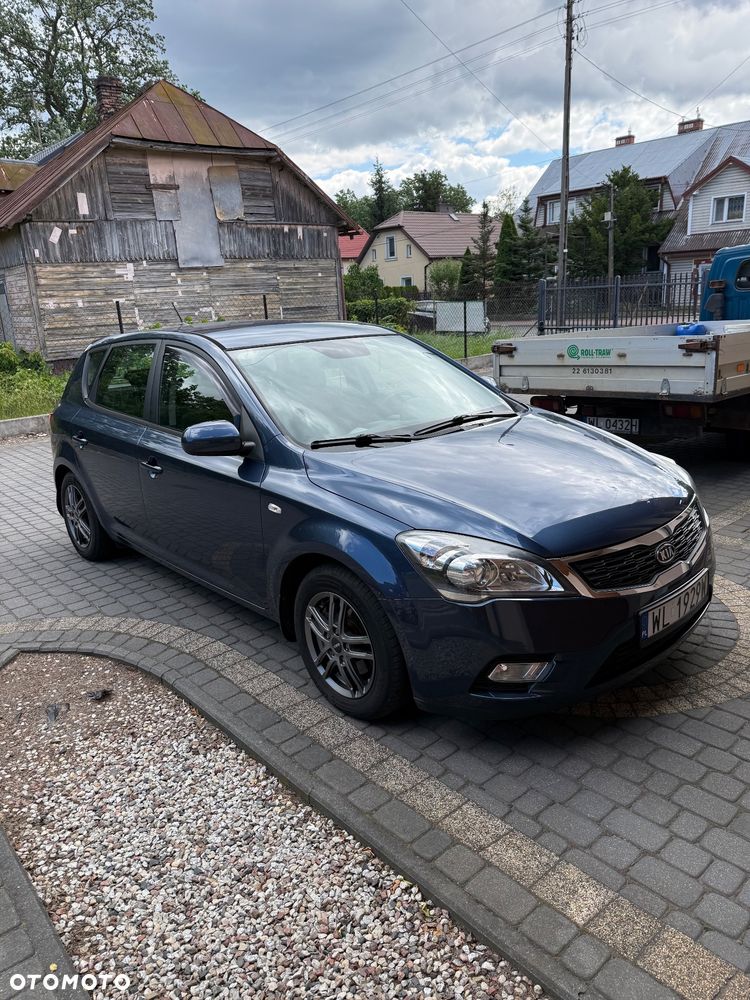 Kia Ceed - 3